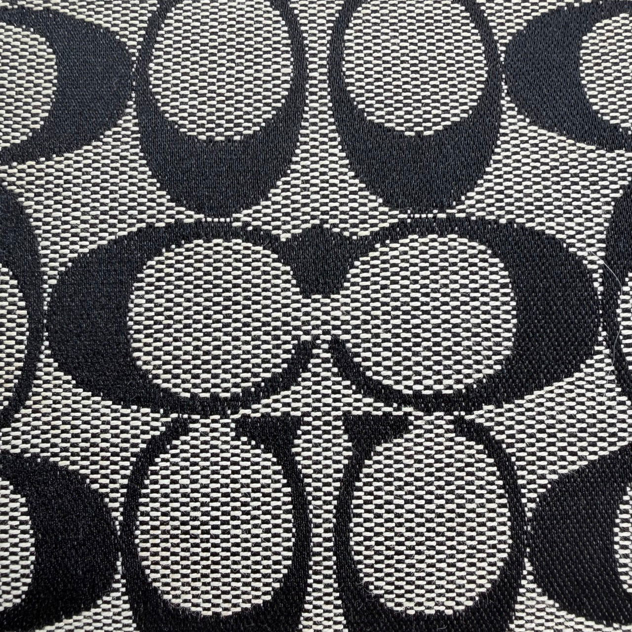 Coach Signature Monogram in schwarz und grau