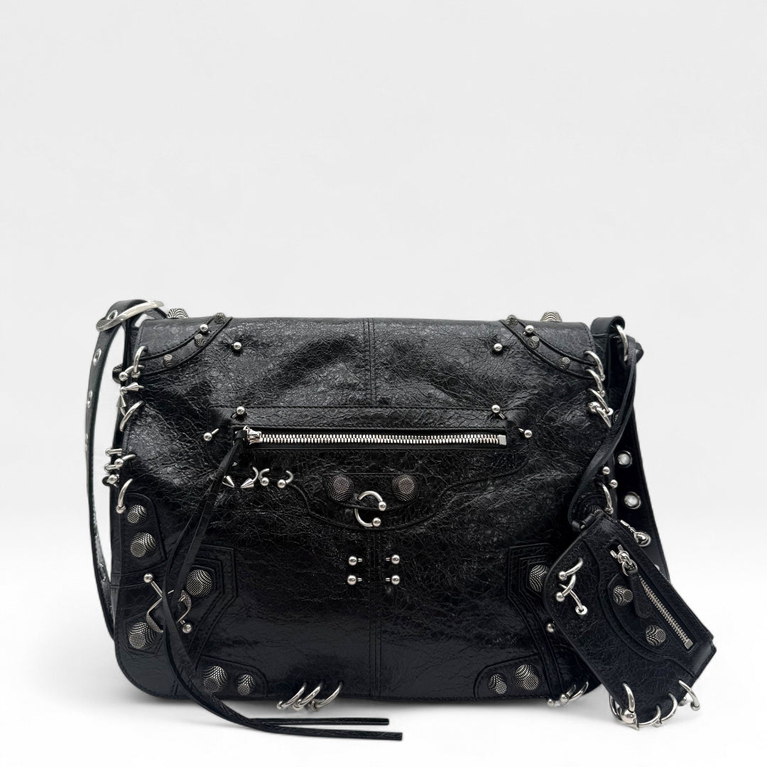 Messengertasche Le Cagole mit Piercings