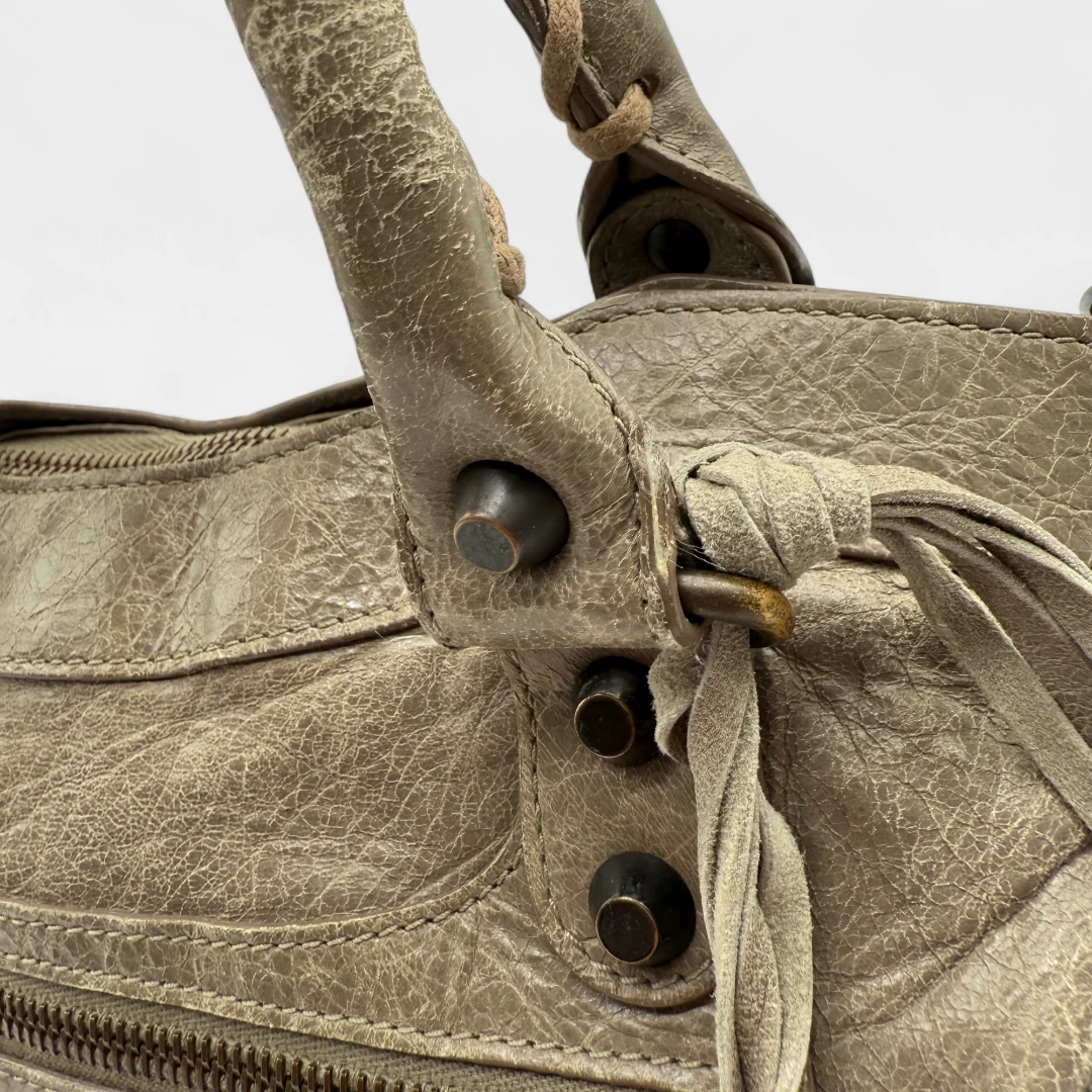 Balenciaga Handtasche The First City bag mit Schultergurt grau