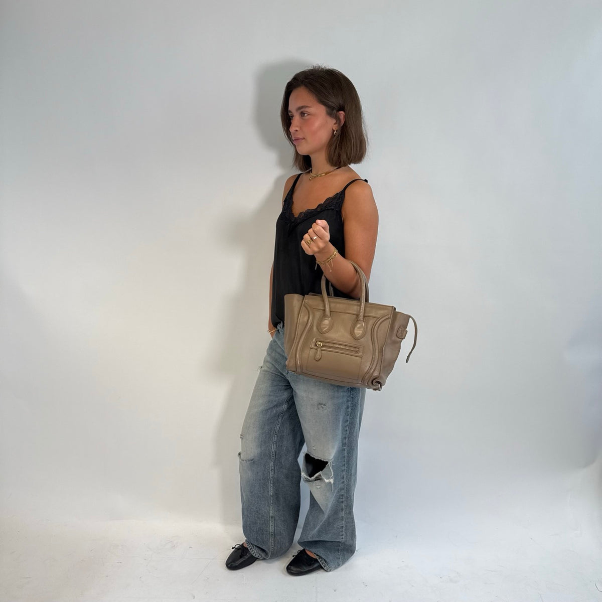 Celine Handtasche Micro Luggage aus Leder grau