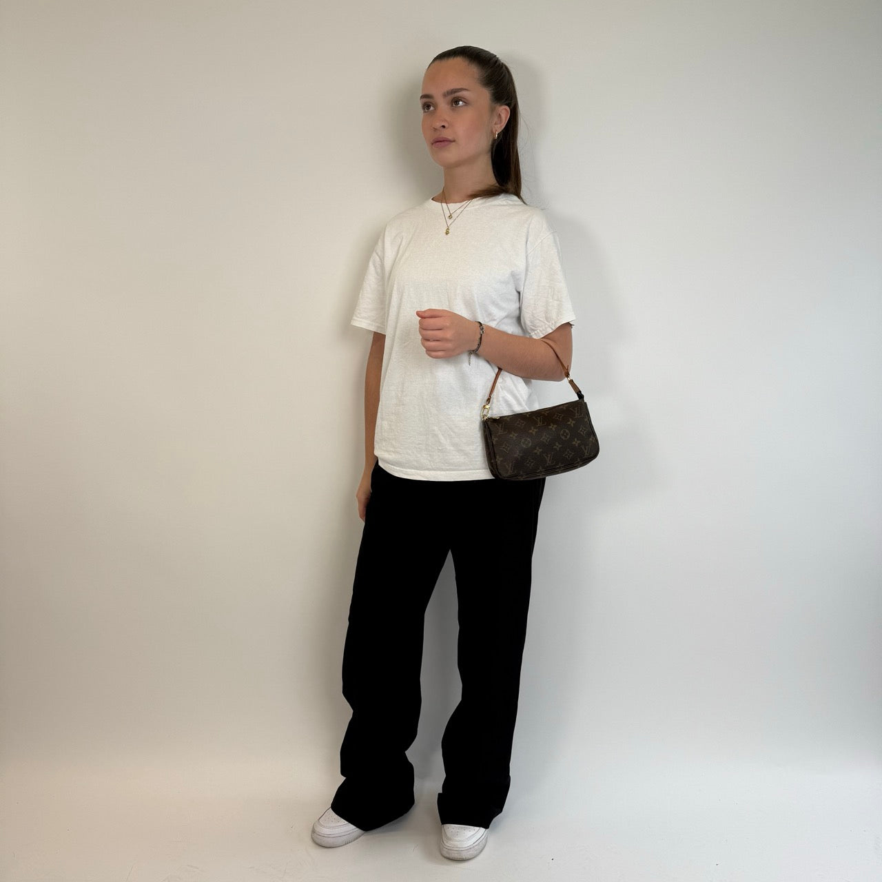 Louis Vuitton Pochette Accessoires braun