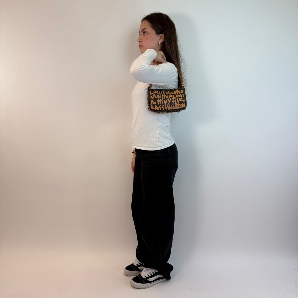 Louis Vuitton Pochette Accessoires Graffiti orange monogram braun