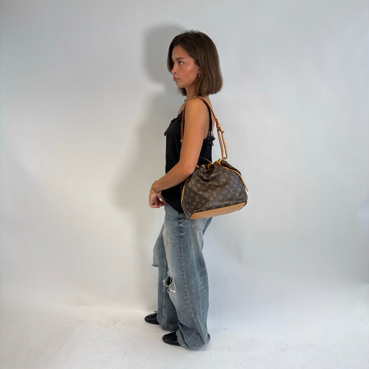 Louis Vuitton Schultertasche Sac Noé petit monogram braun