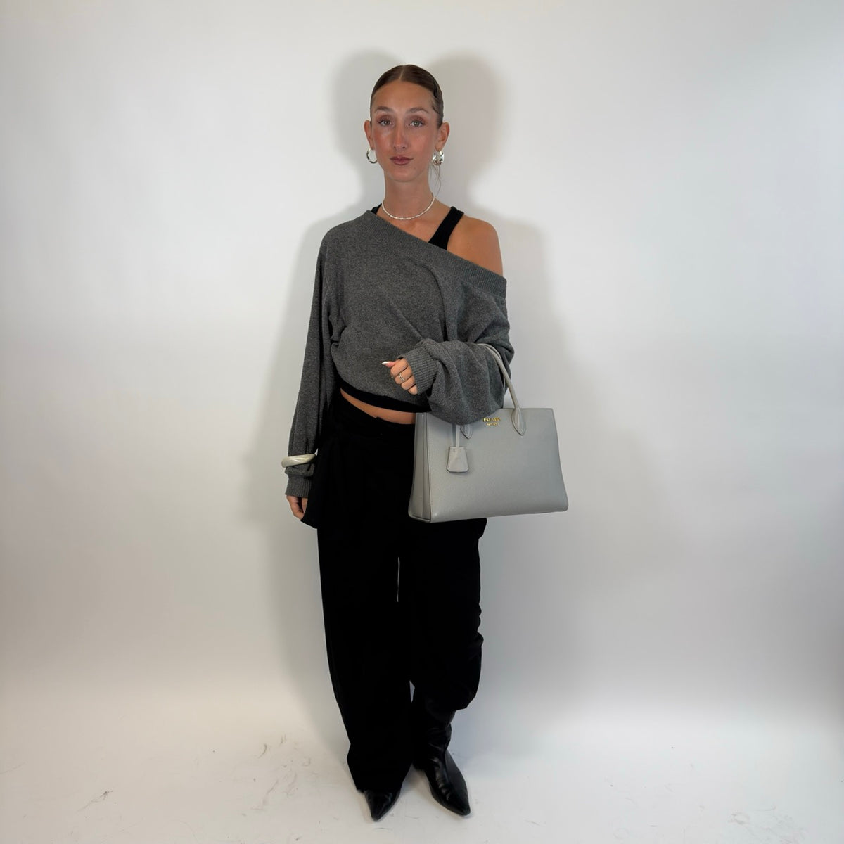 Prada Handtasche Vitello Daino aus Leder grau