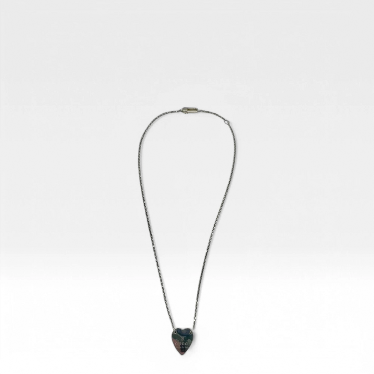 Gucci Halskete aus Silber 925 mit Gucci Herz Anhänger