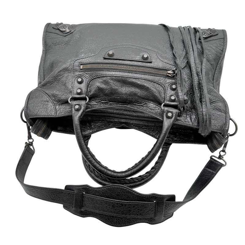 Giant City handbag