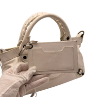 Balenciaga Handtasche Neo Classic City Bag aus Leder weiß