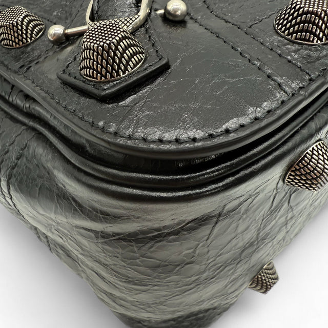 Messengertasche Le Cagole mit Piercings