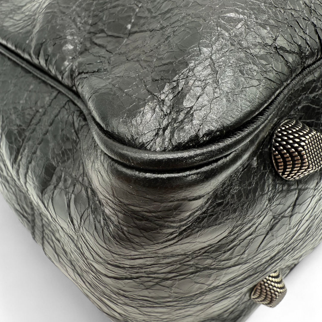 Messengertasche Le Cagole mit Piercings