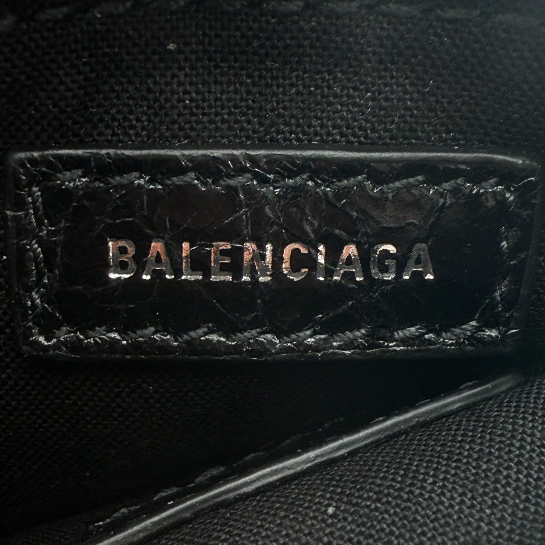 Messengertasche Le Cagole mit Piercings