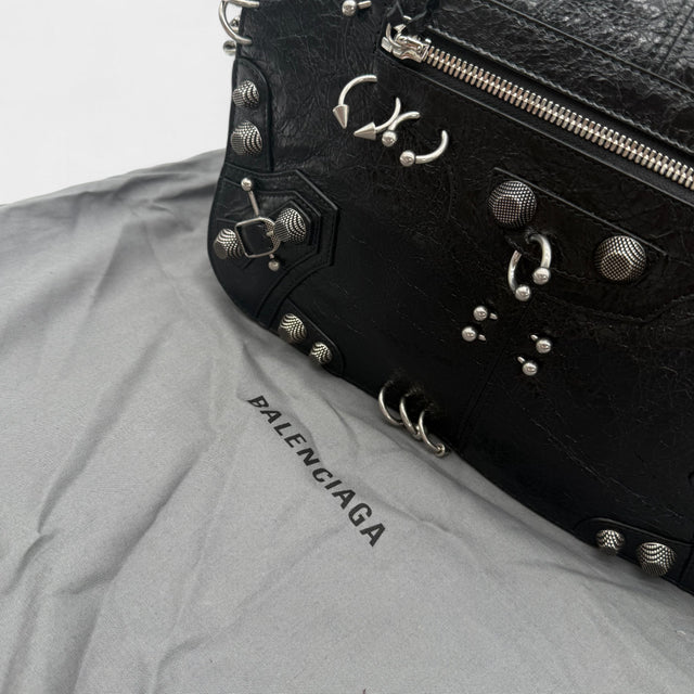 Messengertasche Le Cagole mit Piercings