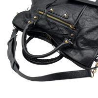 Balenciaga Schultertasche Classic City medium aus schwarzem Lammleder