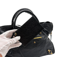Balenciaga Schultertasche Classic City medium aus schwarzem Lammleder