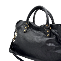 Balenciaga Schultertasche Classic City medium aus schwarzem Lammleder