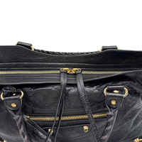 Balenciaga Schultertasche Classic City medium aus schwarzem Lammleder