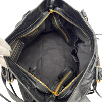 Balenciaga Schultertasche Classic City medium aus schwarzem Lammleder