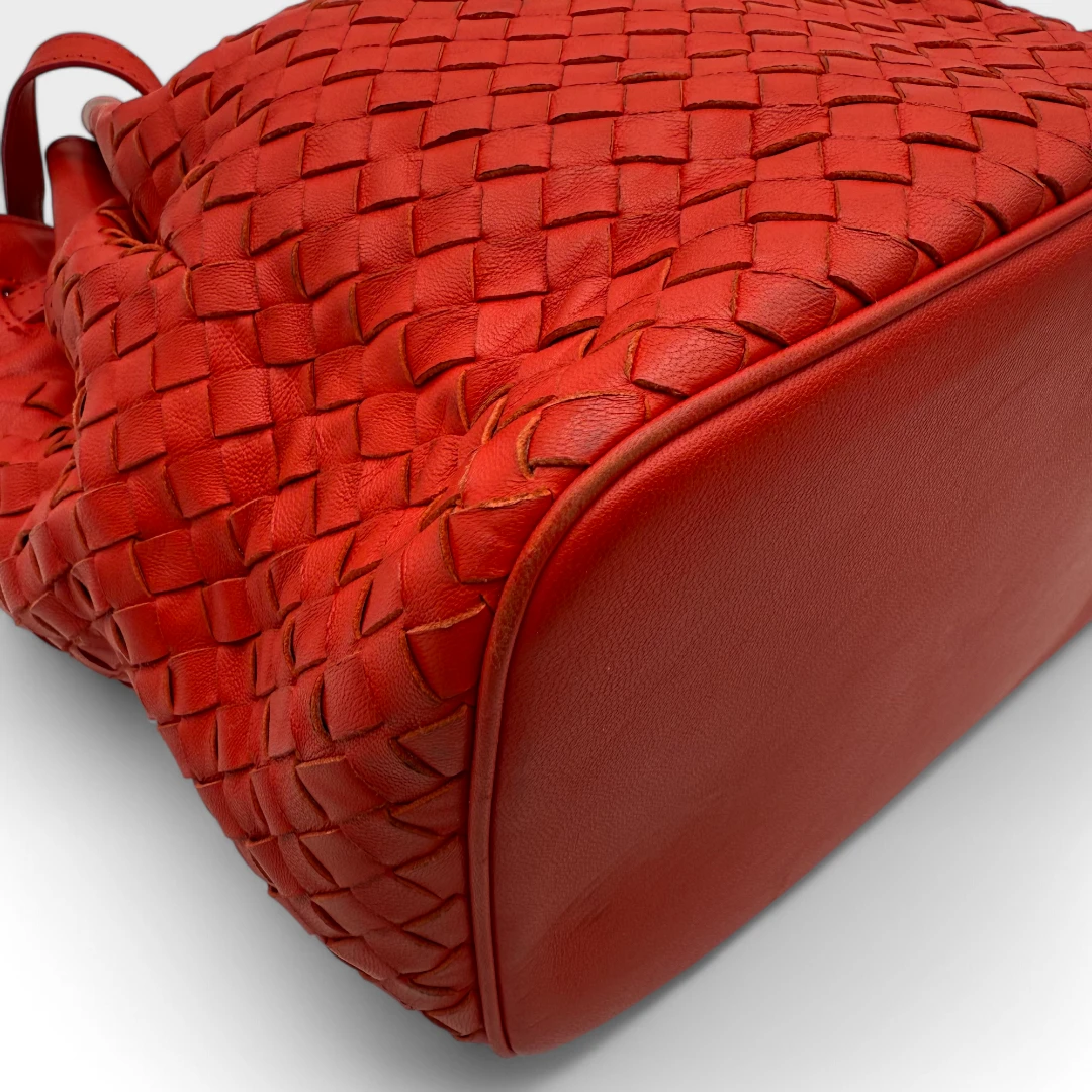 Bottega Veneta Handtasche Bucket Intrecciato rot