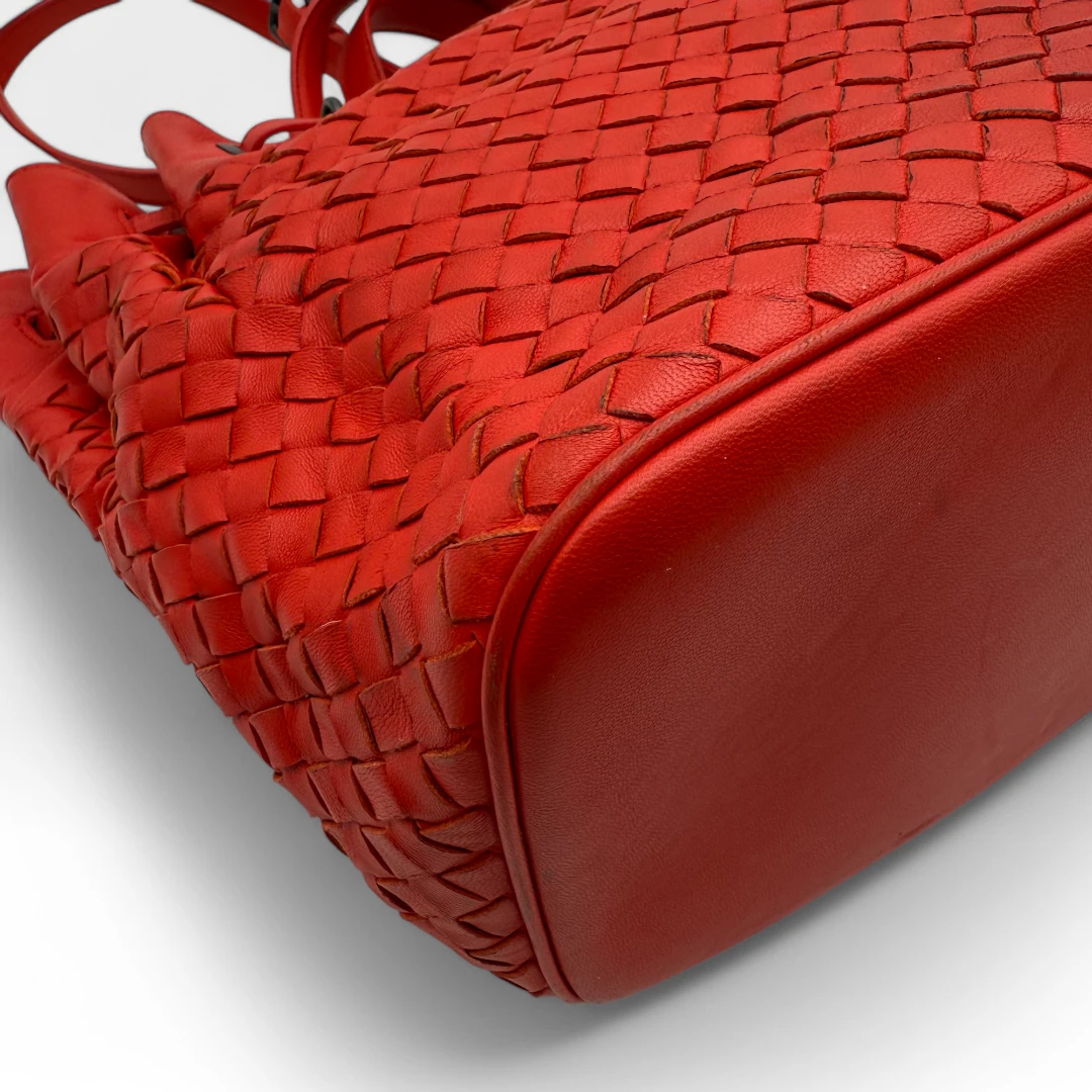 Bottega Veneta Handtasche Bucket Intrecciato rot