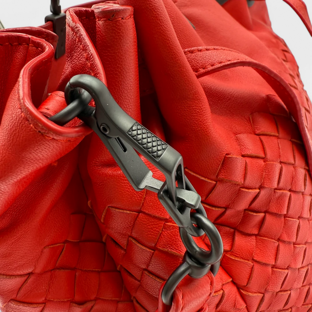 Bottega Veneta Handtasche Bucket Intrecciato rot