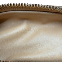 Bottega Veneta Schultertasche Mini Jodie beige