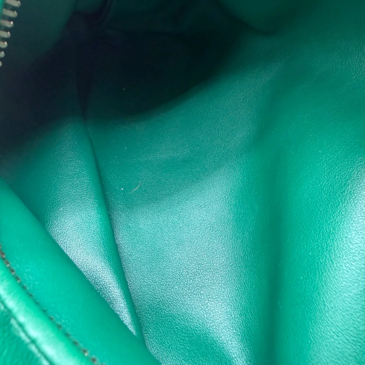 Bottega Veneta Schultertasche Mini Jodie grün