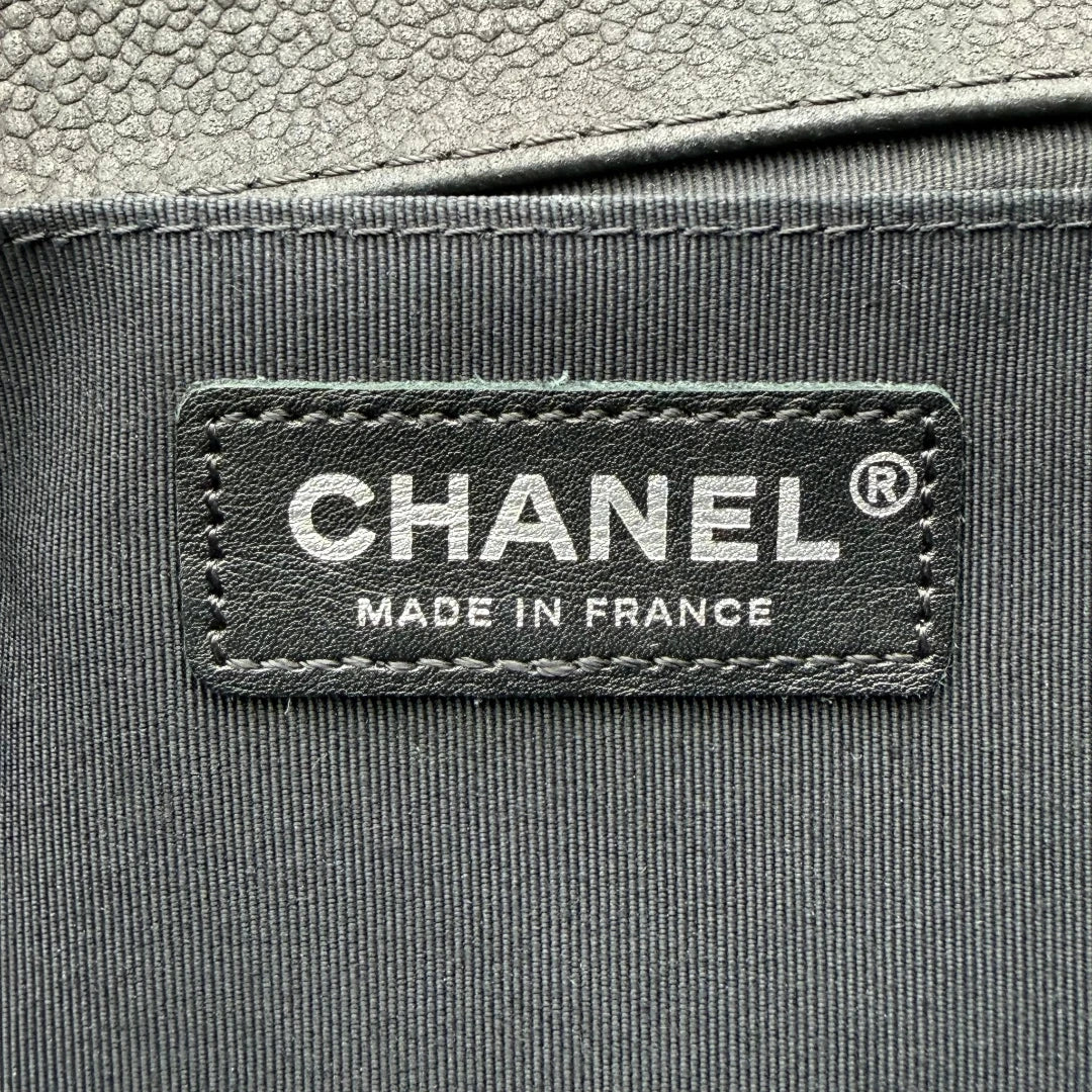 Chanel Handtasche Boy bag medium