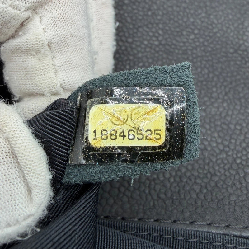 Chanel Handtasche Boy bag medium
