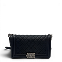 Chanel Handtasche Boy bag medium