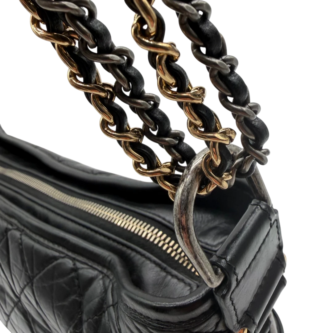 Chanel Schultertasche Garbielle Hobo Small