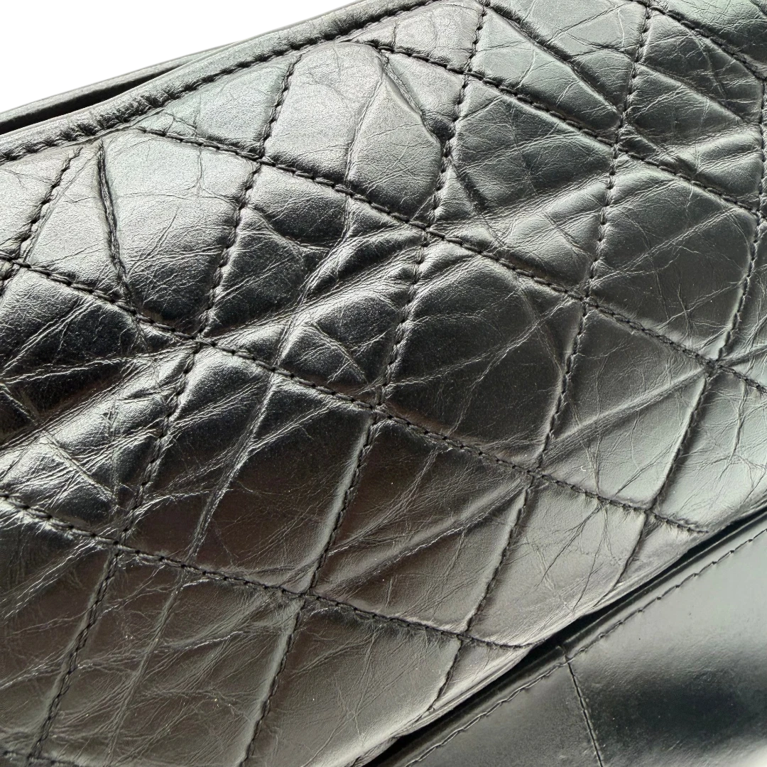 Chanel Schultertasche Garbielle Hobo Small