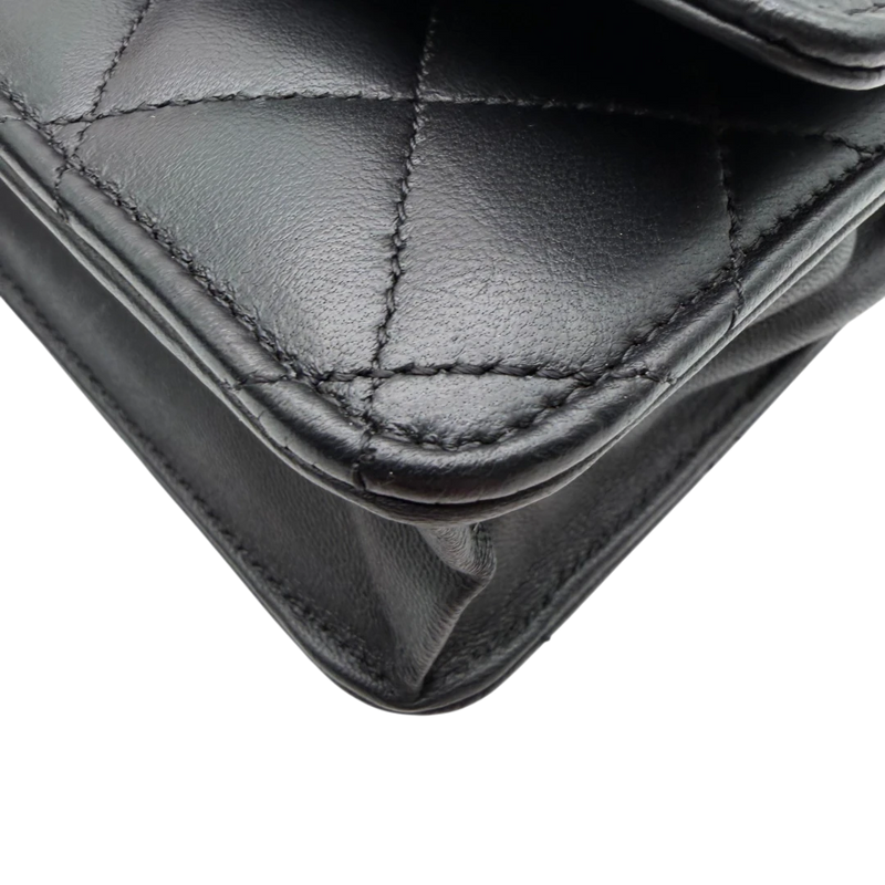 Chanel Umhängetasche Wallet on Chain Classic Flap