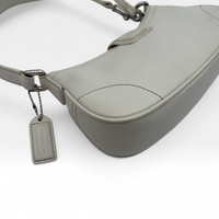 Pochette mit Schnalle