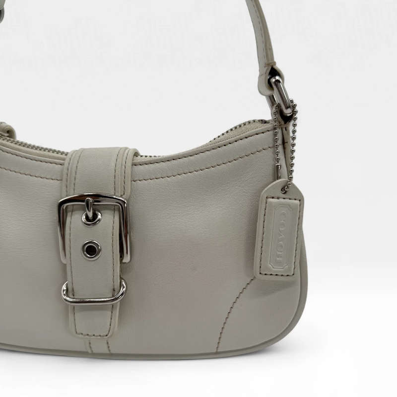 Poche avec boucle