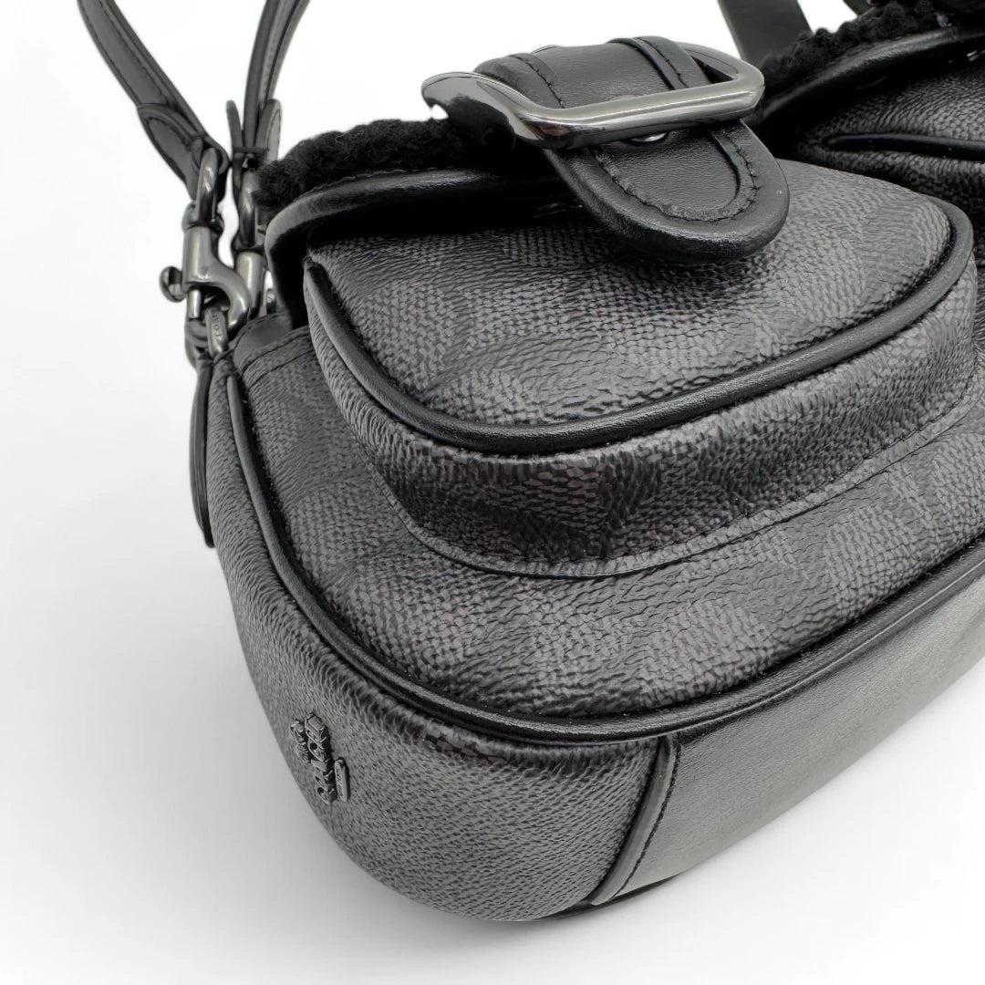 Coach Handtasche Baguette Ashton Shearling & Leder monogram schwarz