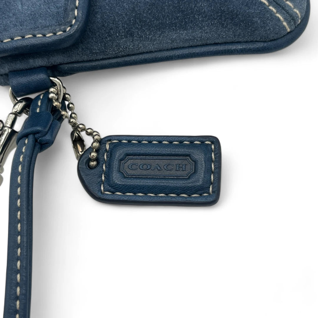Coach Clutch aus Wildleder blau