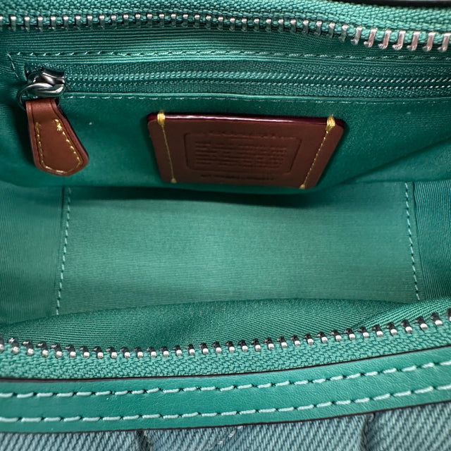 Handtasche Croissant Form