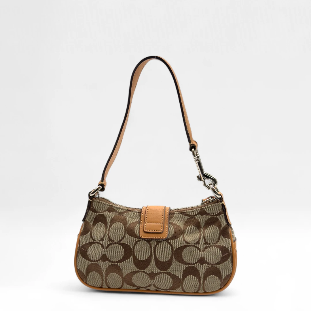 Coach Pochette Soho Signature