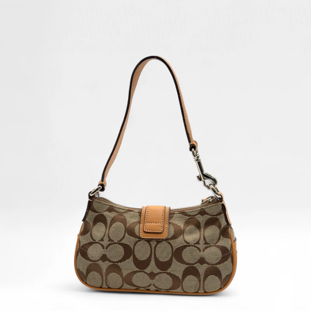 Coach Pochette Soho Signature