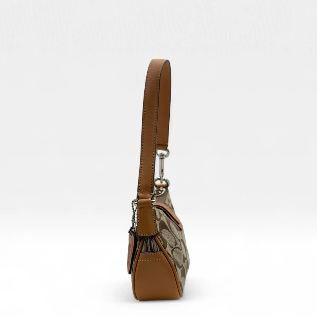Coach Pochette Soho Signature