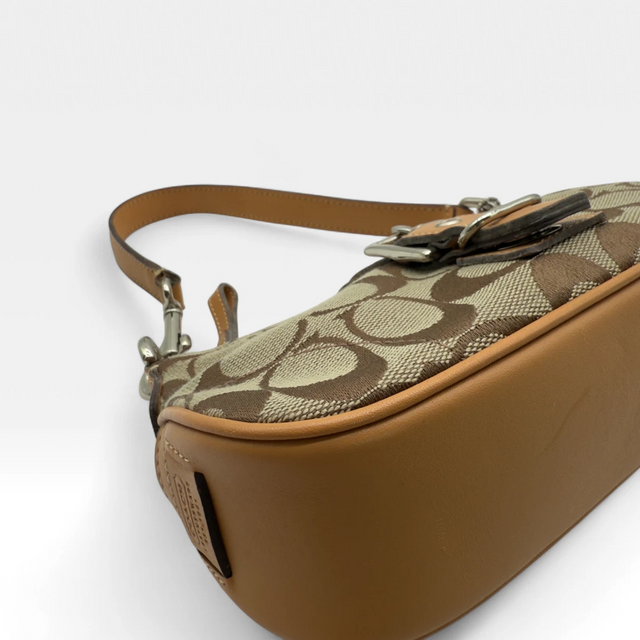 Coach Pochette Soho Signature