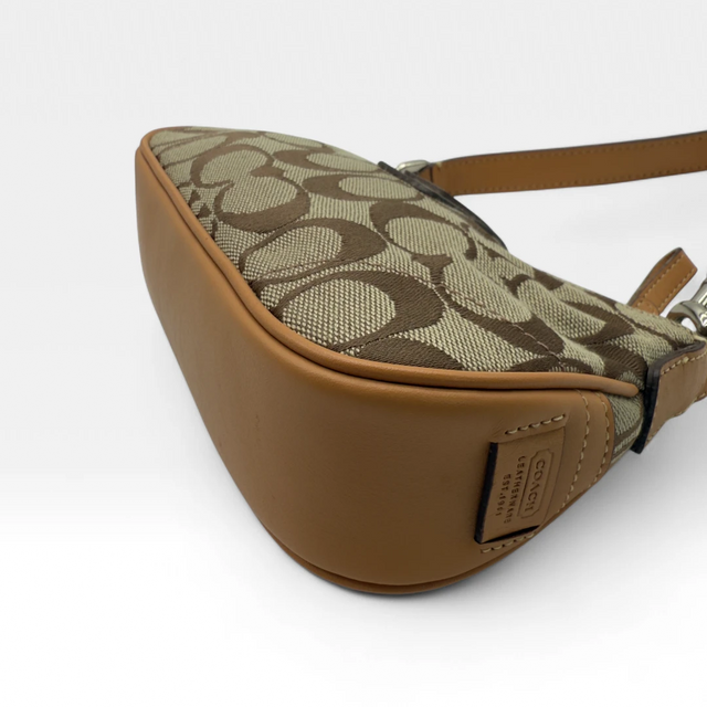 Coach Pochette Soho Signature
