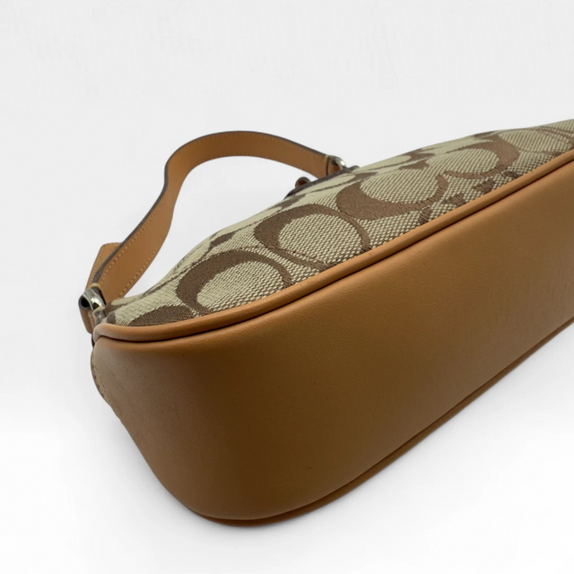 Coach Pochette Soho Signature