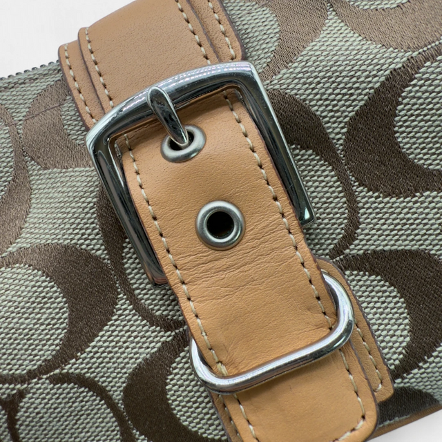 Coach Pochette Soho Signature