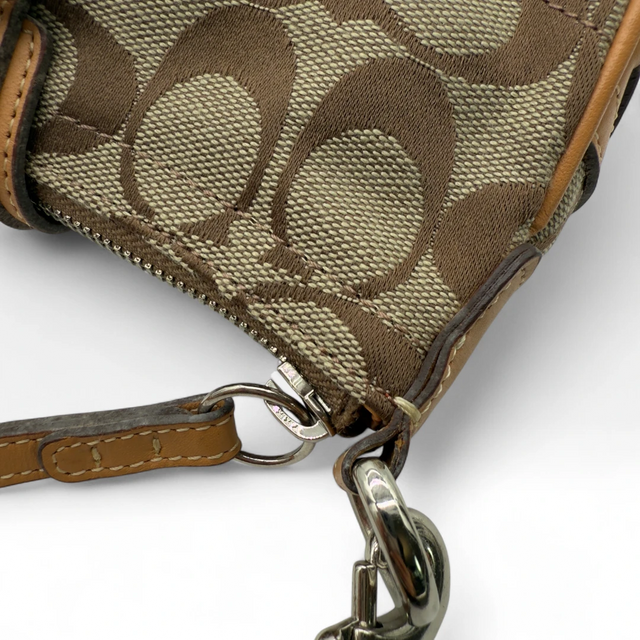 Coach Pochette Soho Signature