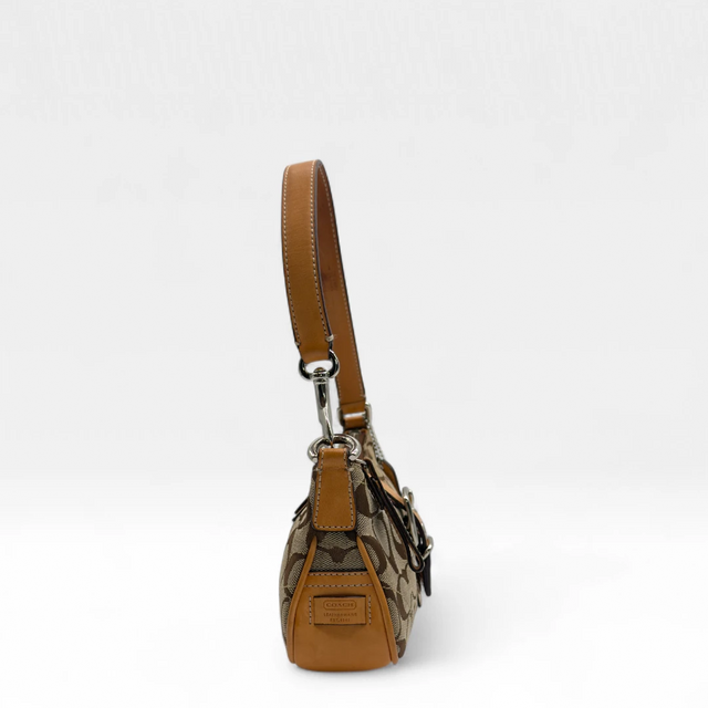 Coach Pochette Soho Signature
