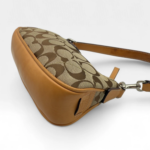 Coach Pochette Soho Signature
