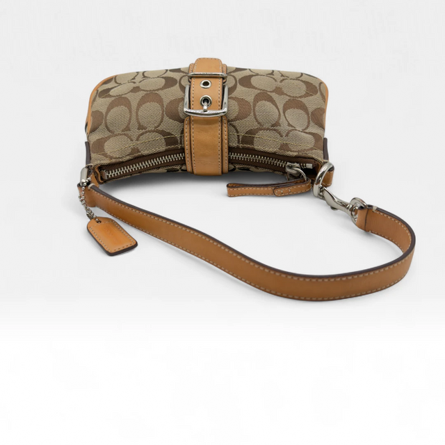 Coach Pochette Soho Signature