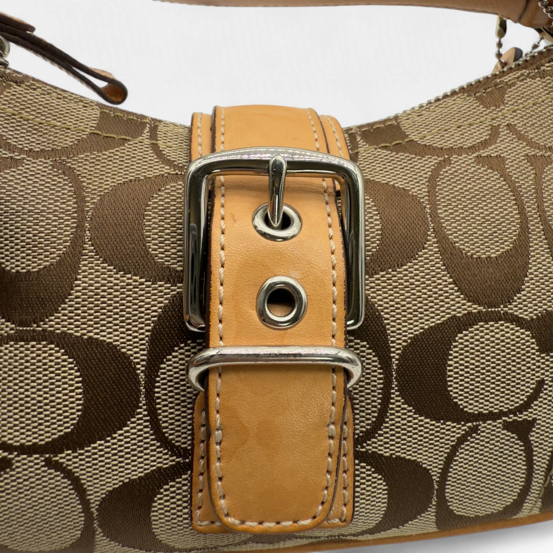 Coach Pochette Soho Signature
