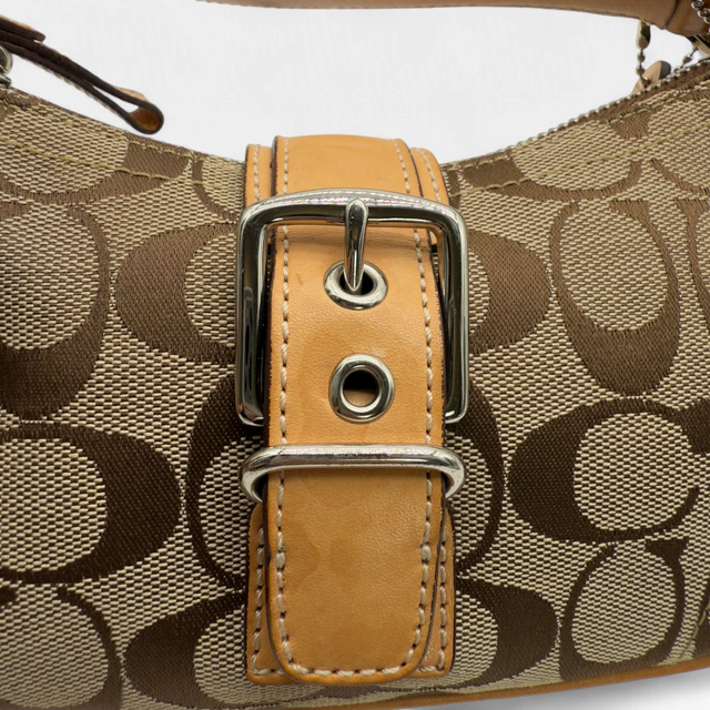 Coach Pochette Soho Signature