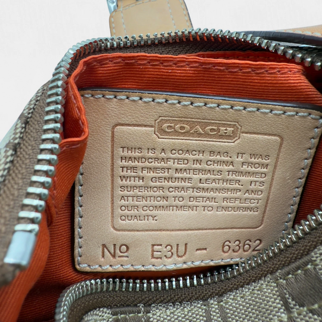 Coach Pochette Soho Signature